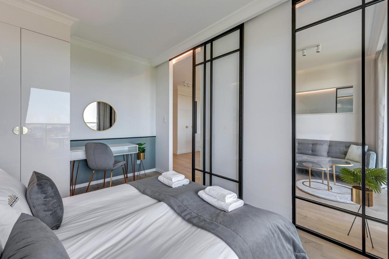 Gdynia Modern Tower & City View By Downtown Apartments Luaran gambar